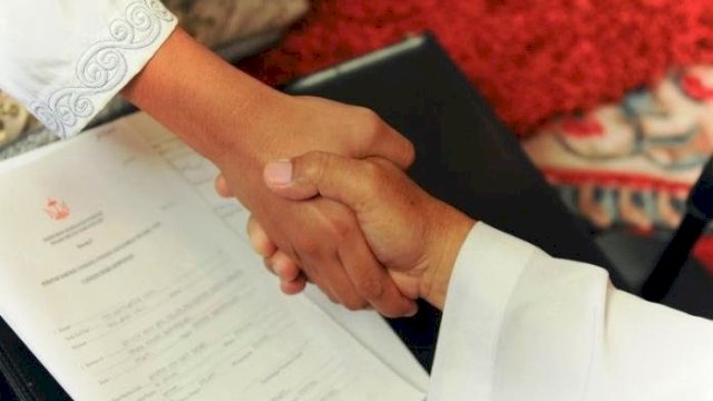 Catat, Kemendagri Perbolehkan Pasangan Nikah Siri Bikin Kartu Keluarga