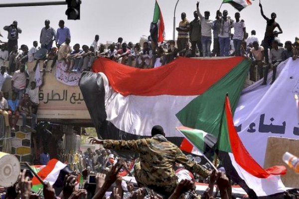 Tragis, 7 Demonstran dan 140 Orang Terluka dalam Protes Kudeta Militer Sudan