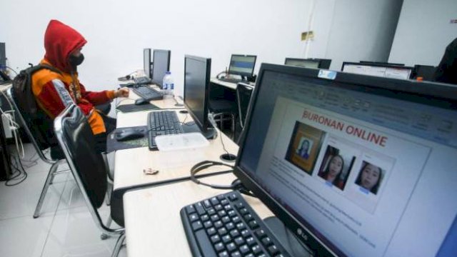 OJK: Aksek Mudah jadi Alasan Pinjol ILegal Marak di Tengah Masyarakat