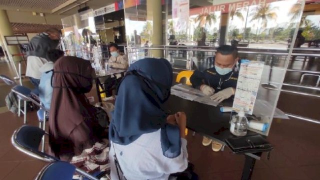Siap-Siap! Tak Mau Patuhi Aturan Harga Tes PCR, Izin Laboratorium Akan Dicabut