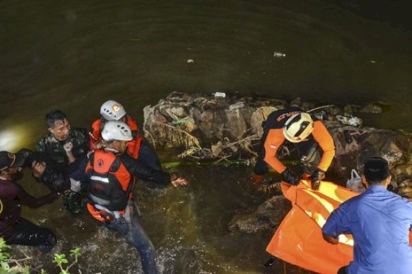 Yandri Susanto Minta Kegiatan Pelajar Susur Sungai Ditiadakan