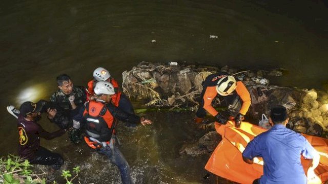 Yandri Susanto Minta Kegiatan Pelajar Susur Sungai Ditiadakan
