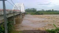 Seorang Ibu Dilaporkan Hilang di Sungai Setelah Nekat Ceburkan Diri karena Diduga Depresi