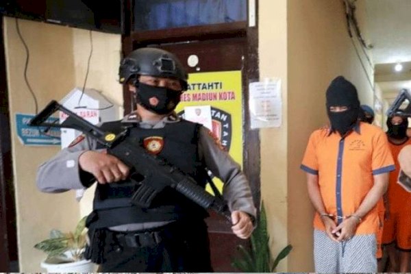 Pria Penipu Berkedok Penerimaan CPNS Ditangkap, Raup Rp1,3 Miliar dan Dipakai foya-foya