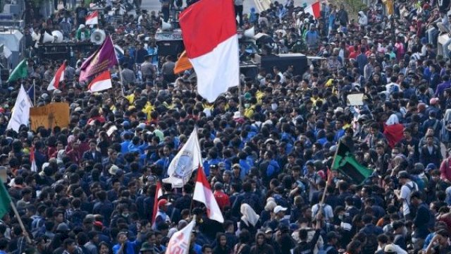 MK Sebut UU Cipta Kerja Bertentangan dengan UUD 1945