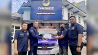 Serahkan Ambulans ke DPD NasDem Luwu Utara, Rusdi Masse: Layani Masyarakat hingga ke Pelosok