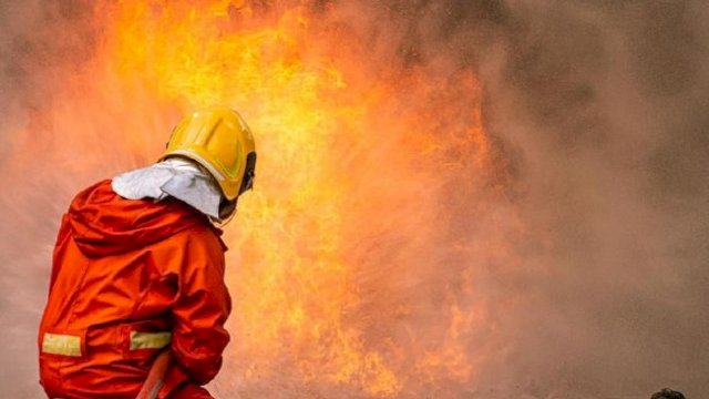 Diduga Korsleting Listrik, Puluhan Kontrakan di Pasar Minggu Terbakar