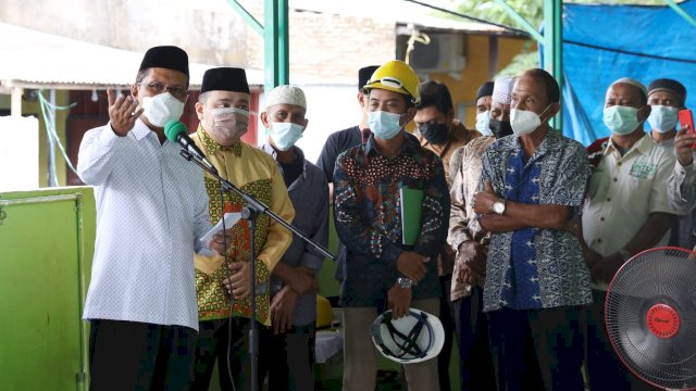 Walikota Danny Letakkan Batu Pertama Renovasi Pembangunan Masjid Makkah Al-Mukarramah