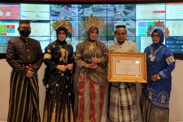 Makassar Terima Penghargaan Top 45 Inovasi dari Menteri PAN-RB