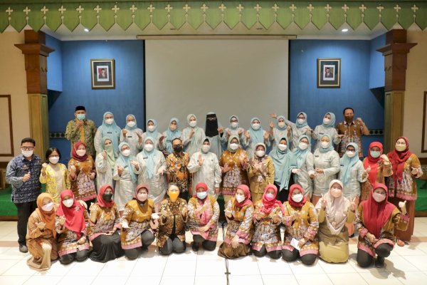 TP PKK Kota Makassar Study Tiru SIM dan Dasawisma PKK di DKI Jakarta