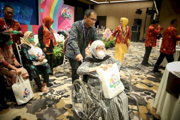 Reuni 40 Tahun Smansa Angkatan 81, Walikota Danny Ingatkan Jaga Kekompakan