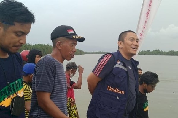 Jaga Kelestarian Budaya, NasDem Luwu Timur Sulsel Gelar Lomba Perahu Tradisional “Bala-Bala” 