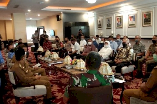 Sikapi Insiden Asrama Mahasiswa Bone-Luwu, Plt Gubernur Sulsel Dudukkan Bersama TNI-Polri, Ormas hingga Kepemudaan