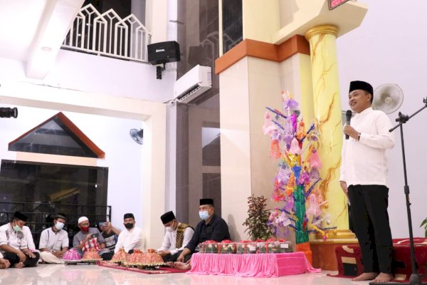Peringatan Maulid di Garegea, Ilham Azikin Ajak Warga Tebar Kebaikan