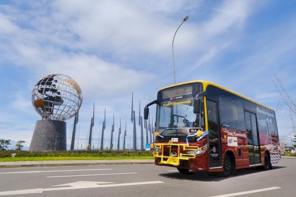 Belajar dari Mangkraknya BRT, Plt Gubernur Andi Sudirman Yakin Bus Trans Mamminasata Akan Lebih Baik