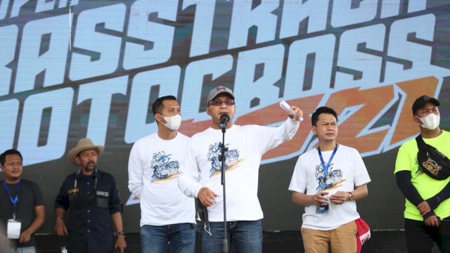 Buka Kejuaraan Tournament Grasstrack dan Motocross 2021, Walikota Danny: Makassar Sudah Pulih