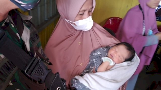 Bayi Laki-laki yang ditemukan warga di Makassar.