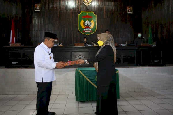 Walikota Judas Hadiri Rapat Paripurna Penyerahan Ranperda APBD Palopo 2022