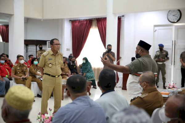 Redam Aksi Perang Kelompok Wali kota Danny Mediasi Pertemuan Silaturahmi Tokoh Masyarakat