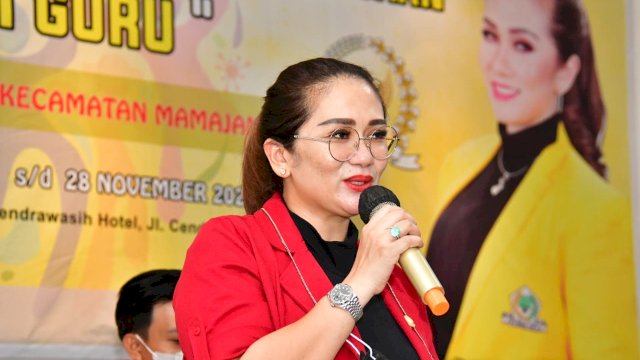 Anggota Komisi E DPRD Sulsel dari Fraksi Golkar, Debbie Purnama Rusdin