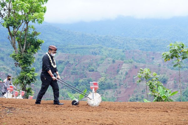 Di Garut, Mentan Ajak Pemimpin Daerah Maksimalkan Lahan Pertanian