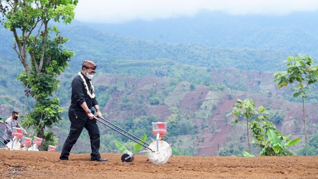 Di Garut, Mentan Ajak Pemimpin Daerah Maksimalkan Lahan Pertanian