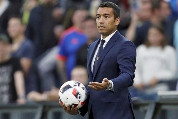 Gantikan Steven Gerrard, Ranger FC Tunjuk Pelatih Keturunan Indonesia Giovanni Van Bronckhorst