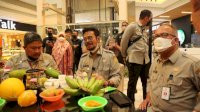 Pasar Tani Goes to Mall Dekatkan Petani dan Konsumen