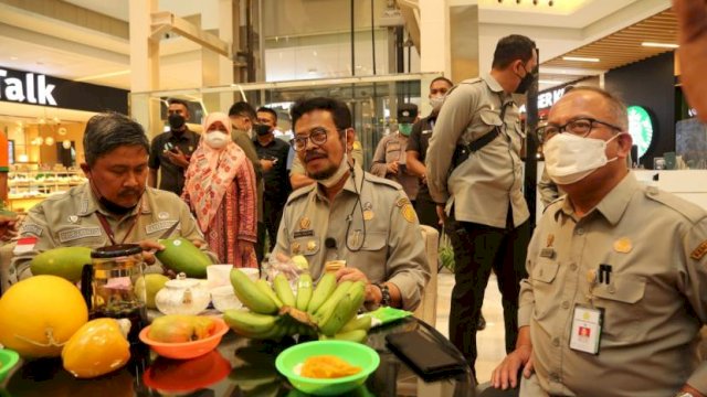 Pasar Tani Goes to Mall Dekatkan Petani dan Konsumen