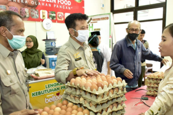 Bagikan 30 Ton Telur ke Pegawai, Kementan: Perbaikan Gizi 