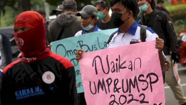 Jangan Sepihak, Anggota DPR Harap Kemnaker Pertimbangkan Kenaikan UMP 2022