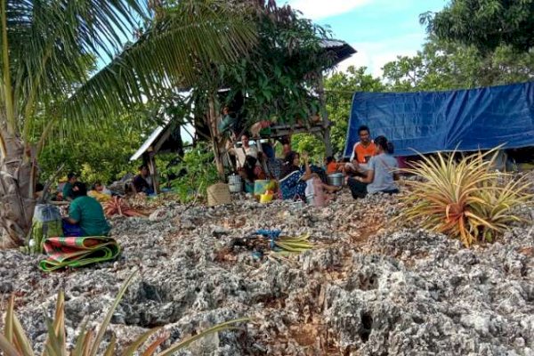 Masih Trauma, Puluhan Ribu Warga Selayar Sulsel Masih di Titik Pengungsian