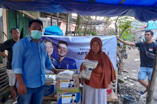 Legislator NasDem Sulsel Andre Tanta Salurkan Bantuan ke Korban Kebakaran di Makassar