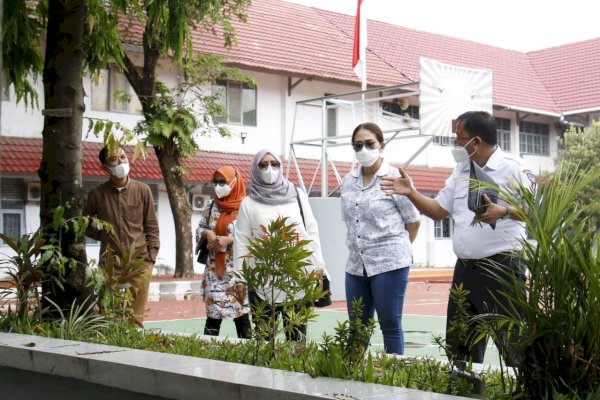 Tutup Tahun 2021, Legislator Golkar Debbie Rusdin Kunjungi SMA di Makassar, Ingin Pastikan Kualitas Pendidikan!