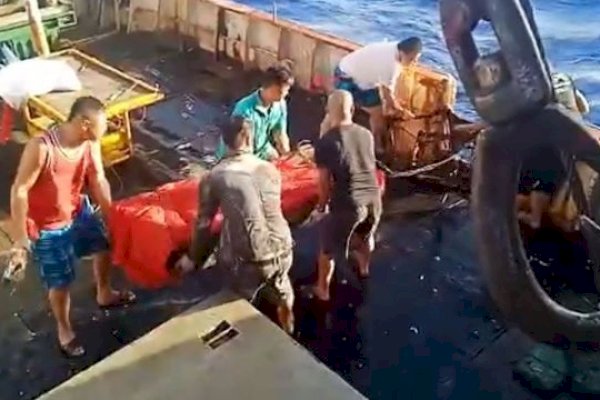 Adu Jotos di Atas Kapal, 1 ABK Tewas Ditendang ke Laut