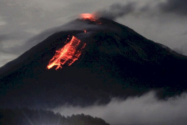 Status Gunung Semeru Naik dari Level Waspada Menjadi Siaga