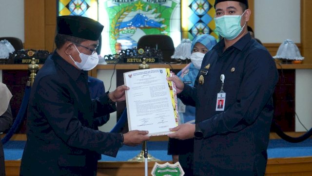 Sidang Paripurna Persetujuan APBD TA 2021 Kabupaten Pangkep