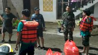 Dandim 1421 Pangkep Turun Tangan Distribusikan Makanan Siap Saji untuk Korban Banjir