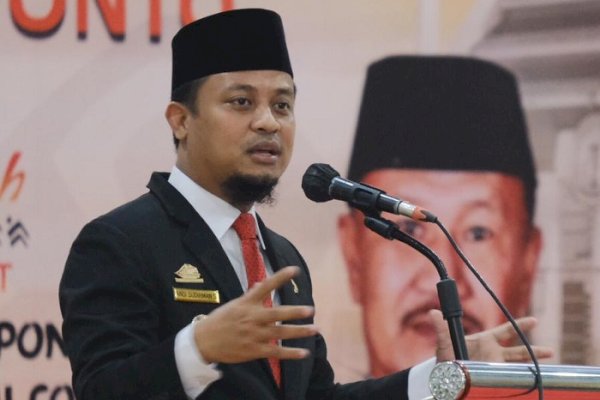 Omicron Masuk Indonesia, Plt Gubernur Sulsel: Ayo Warga Kami yang Tercinta Segera Vaksin!