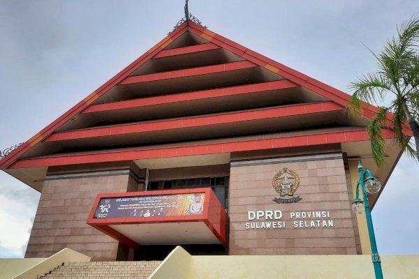 DPRD Sulsel Minta Pemprov Maksimalkan Potensi PAD Tahun 2022