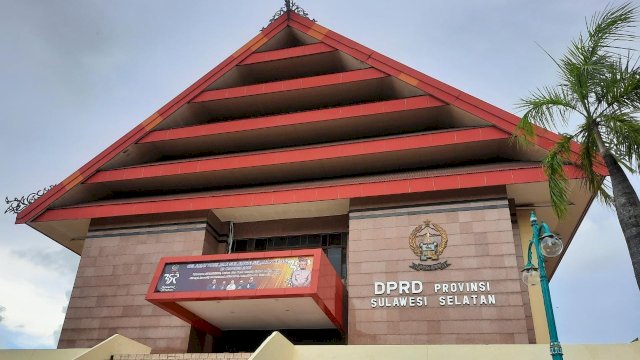 DPRD Sulsel Minta Pemprov Maksimalkan Potensi PAD Tahun 2022