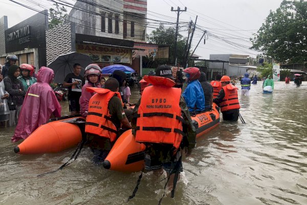 Banjir di Makassar, Plt Gubernur : BPBD Provinsi Siaga Bantu Korban Terdampak