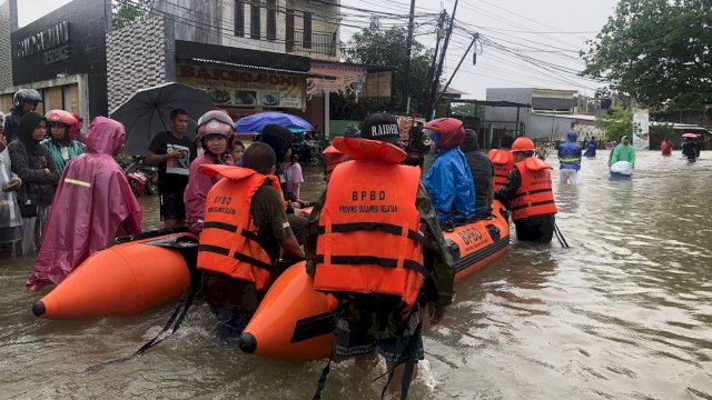 Banjir di Makassar, Plt Gubernur : BPBD Provinsi Siaga Bantu Korban Terdampak