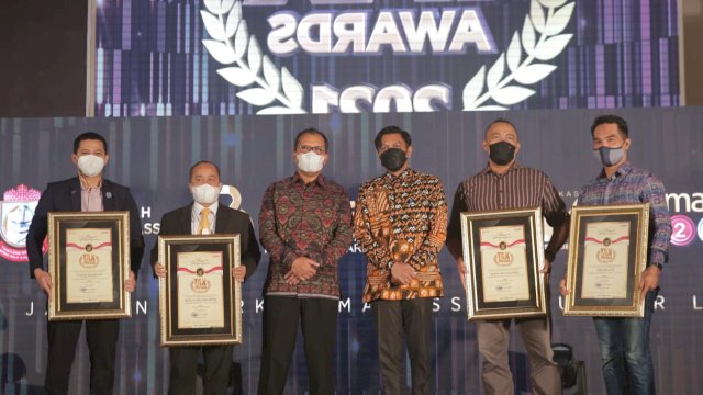 Di Tax Awards 2021, Wali Kota Danny Optimis Picu Pendapatan Makassar di Tahun 2022