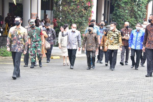 Wapres dan Mentan Lepas Ekspor 25 Komoditas Perkebunan ke 34 Negara