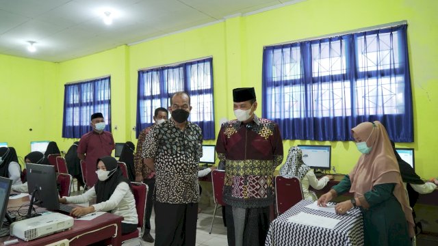 Bupati Basmin Pantau Seleksi Penerimaan PPPK Guru di Luwu Sulsel