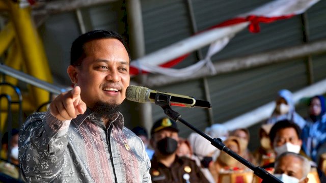 Plt Gubernur Sulsel, Andi Sudirman Sulaiman, menghimbau seluruh tempat terdaftar pada aplikasi PeduliLindungi.(F-Humas)