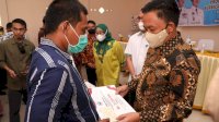 Salurkan Rp2,9 Miliar untuk UKM, Ilham Azikin: Kita Harus Tetap Produktif