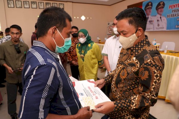 Salurkan Rp2,9 Miliar untuk UKM, Ilham Azikin: Kita Harus Tetap Produktif