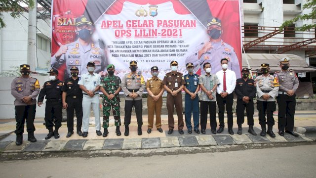 Walikota Palopo Judas Amir hadiri Operasi Lilin di Mako Polres Palopo. (F-Humas)